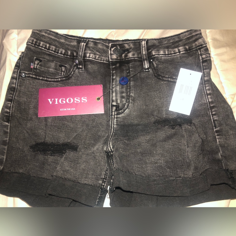 Size 24 vigoss mid rise  Marley short